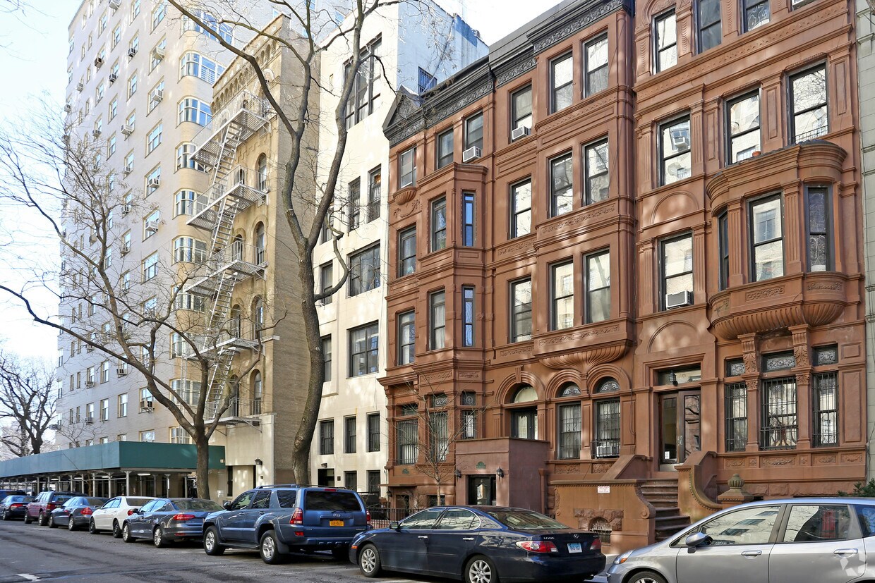 Primary Photo - 6 W 90TH St