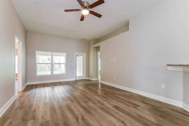 Foto del edificio - 706 Chelsea Ave