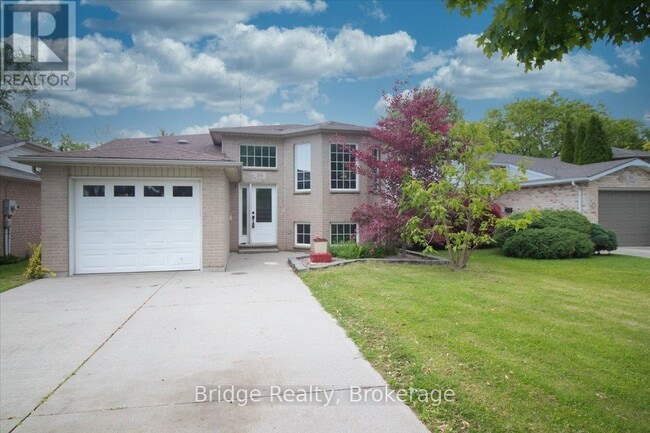 Building Photo - 35 Greenfield Ln