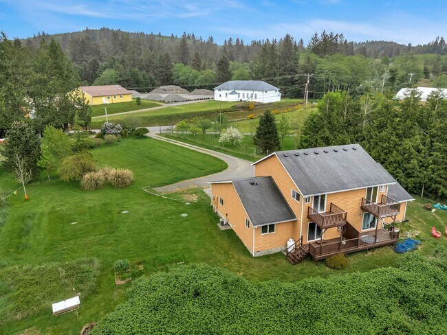 Foto del edificio - 90560 Logan Rd