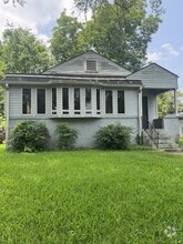 Building Photo - 511 42nd Alley