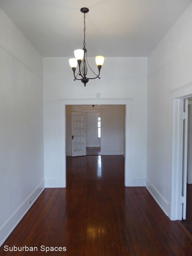 Foto del edificio - 3 br, 1 bath House - 815 W. Russell Pl.