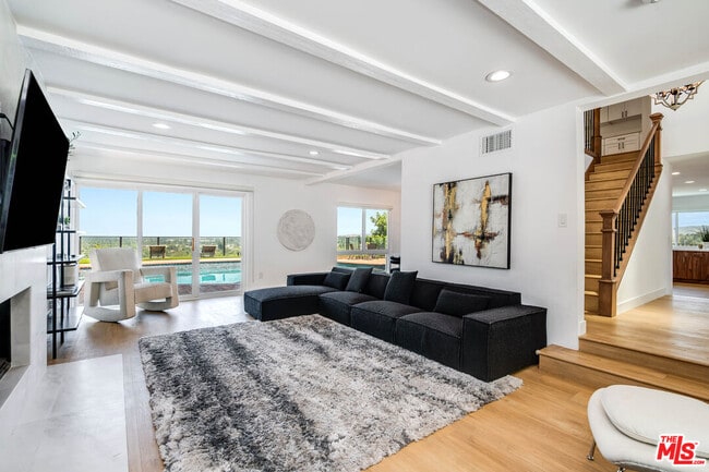 Building Photo - 6426 Ellenview Ave