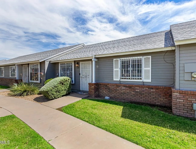 Photo - 5960 W Oregon Ave Apartment