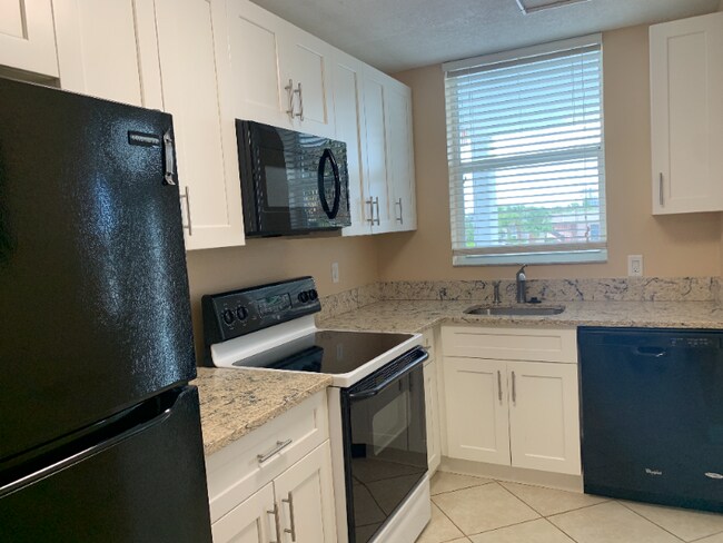Foto del edificio - 108 Paradise Harbour Blvd