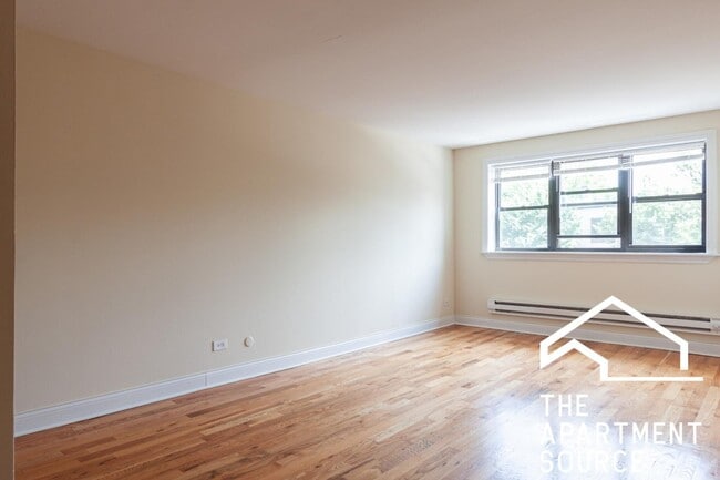 Building Photo - 555 W Arlington Pl
