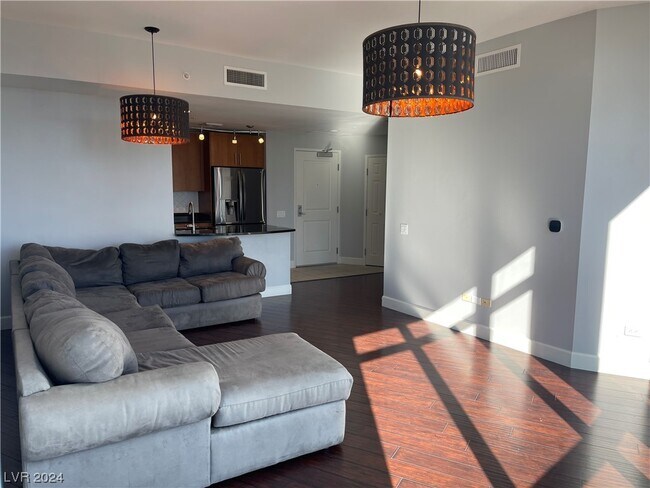 Building Photo - 200 W Sahara Ave