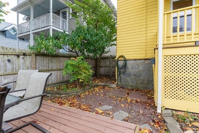 Building Photo - 14 Bexley Rd