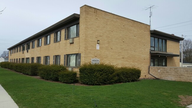 Building Photo - 1721 Ashland Ave