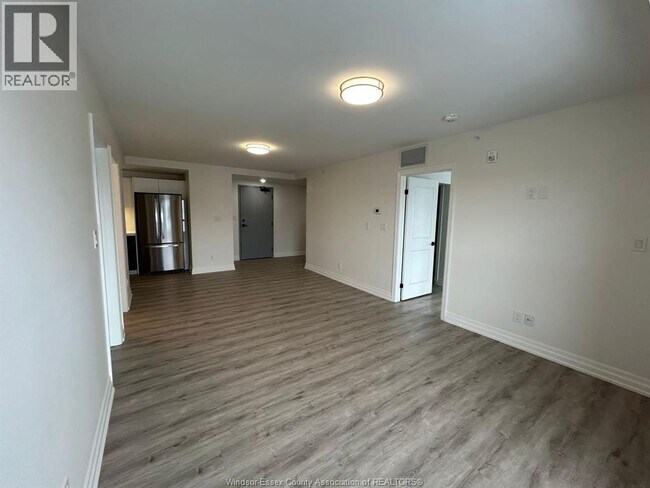 Building Photo - 3320 Stella Crescent