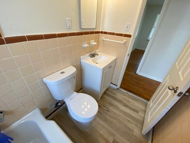 Foto del edificio - 4712 Begg Blvd