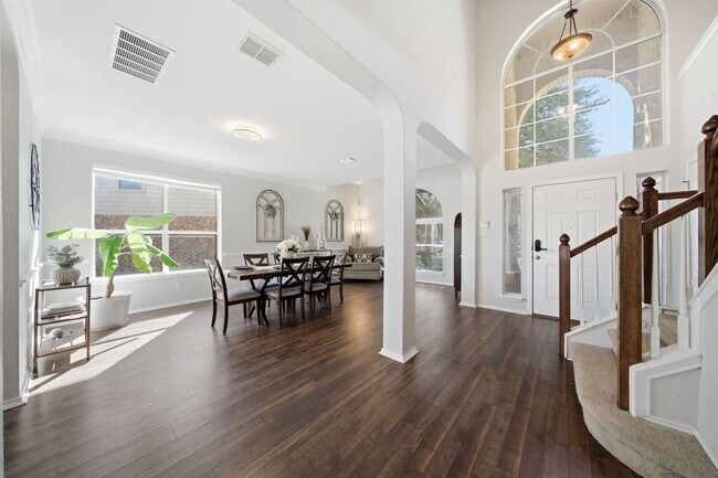 Foto del edificio - 6214 Ozona Mill