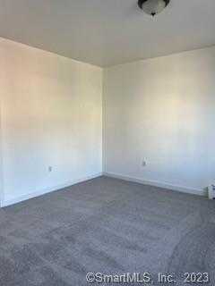 Building Photo - 162 Martin St