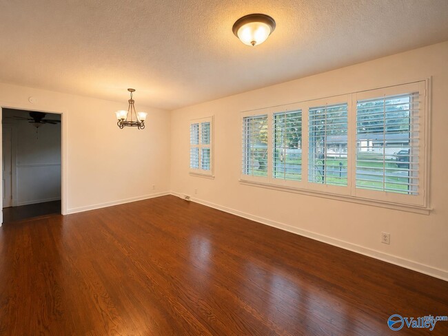 Foto del edificio - 515 Warner St NW
