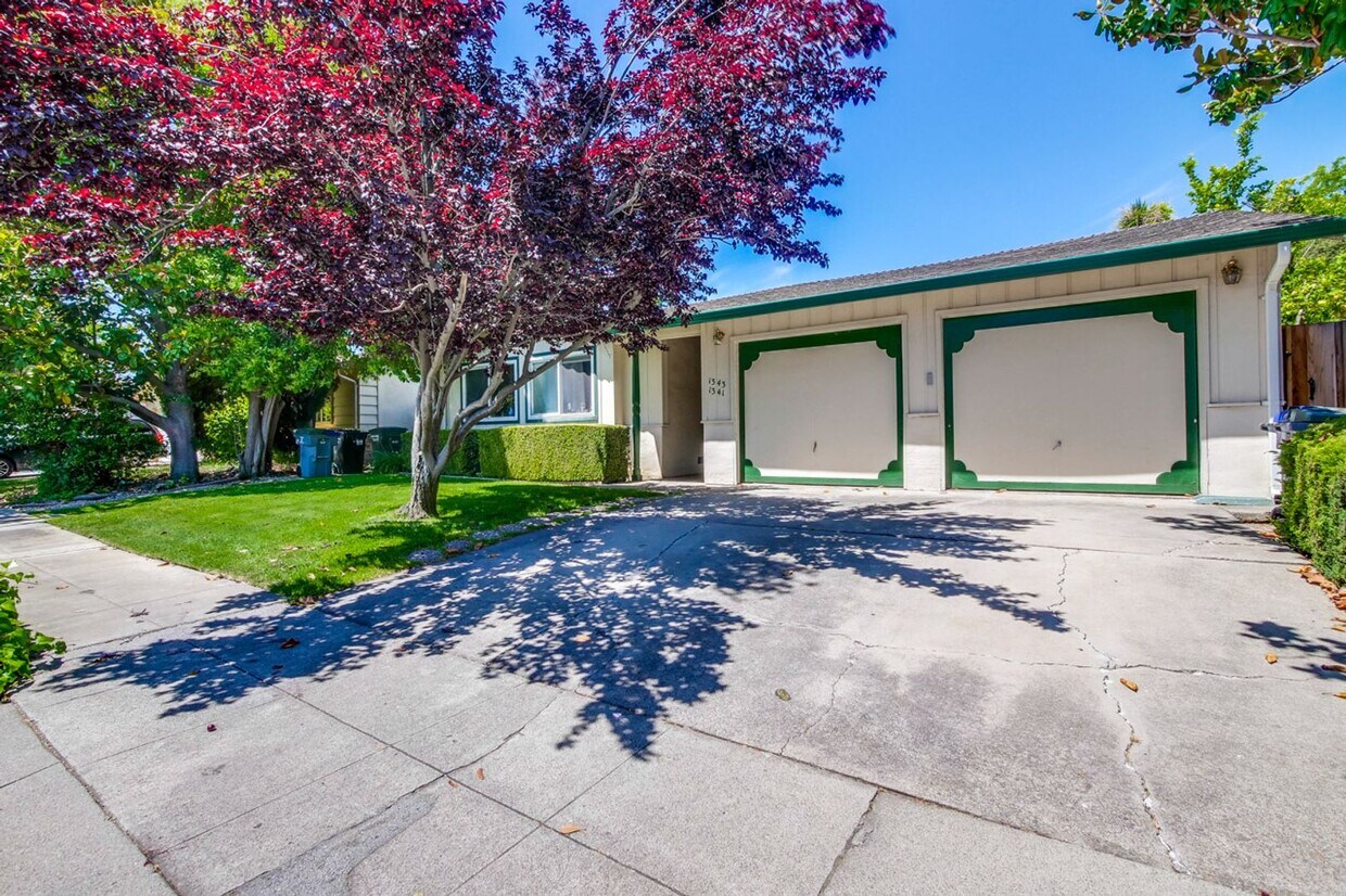 Foto principal - 1341-1343 Kingfisher Way