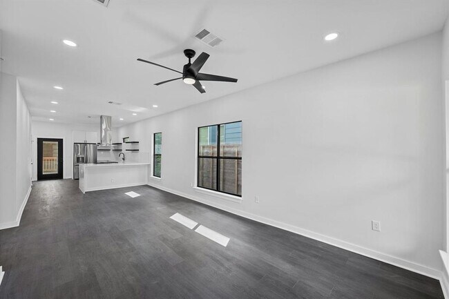 Foto del edificio - 914 E 50th St