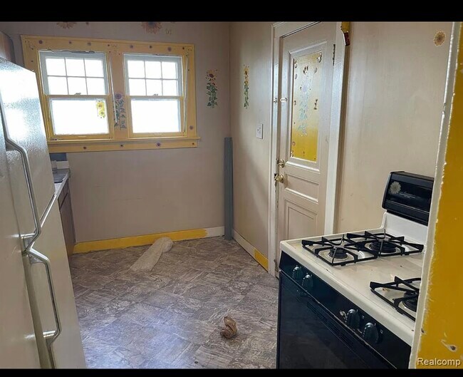 2306 Swayze St, Flint, MI 48503 House Rental in Flint, MI