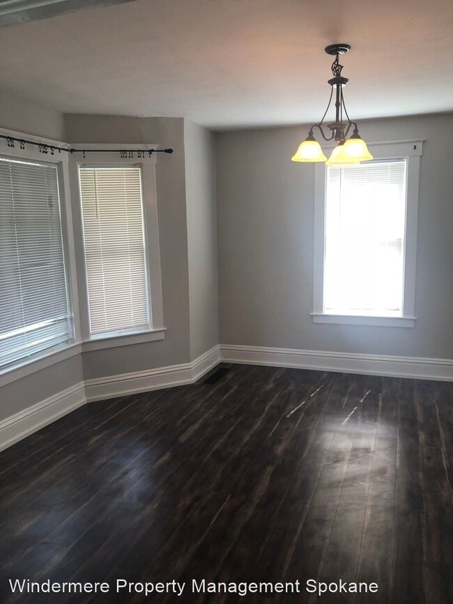 Building Photo - 2 br, 1 bath House - 1220 S. Ash