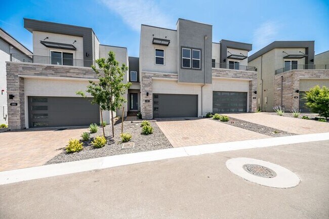 Foto del edificio - 50% Off Your First Full Month of Rent for ...