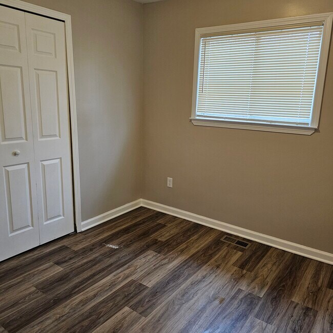 Foto del edificio - 2355 Briardale Ct