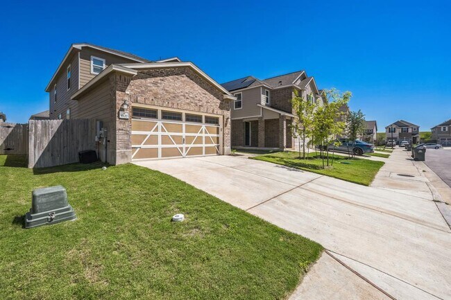 Building Photo - 1127 Aronia Ln