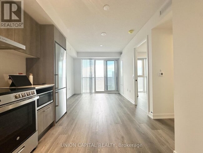 Building Photo - 195 Commerce St