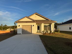 Building Photo - 13762 Logan Pl