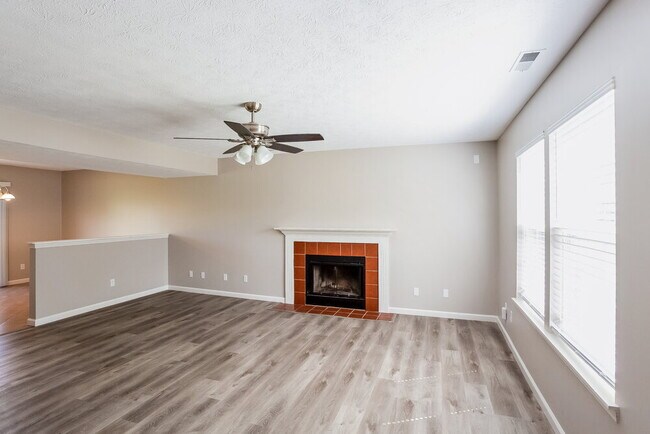 Foto del edificio - 12030 Bearsdale Dr