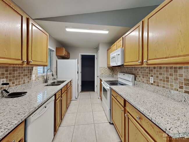 Building Photo - 12765 Ohio Woods Ln