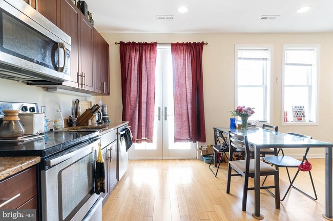 Foto del edificio - 4742 Pine St