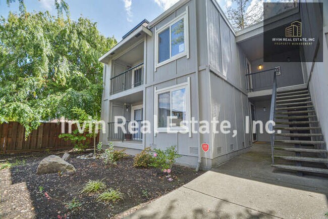 Building Photo - 1530 Sunnyvale Ave