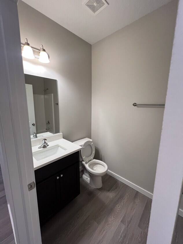 Foto principal - 5185 N Cypress St