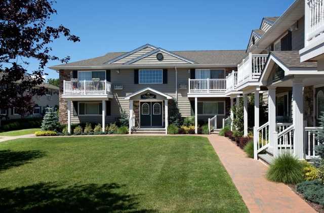 Foto del edificio - Fairfield Courtyard At Deer Park