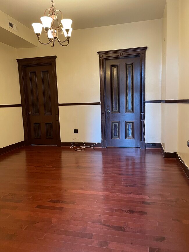 Foto del edificio - 1711 Spring Garden St