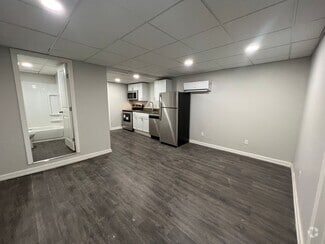 Building Photo - 4007 Holly St