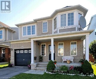 Building Photo - 83 Baintree Way