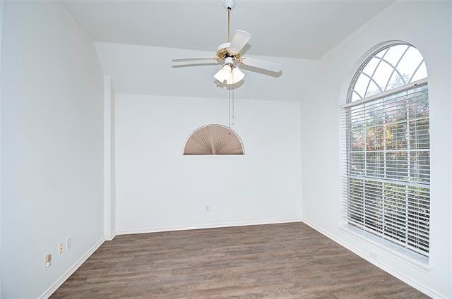 Foto del edificio - 8221 Edgewater Dr