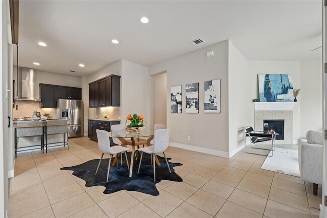 Building Photo - 405 Penny Kathleen Ct