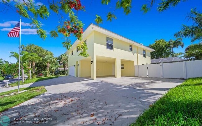 Foto del edificio - 4255 NE Sunset Dr