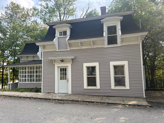 Building Photo - 55 Prospect St