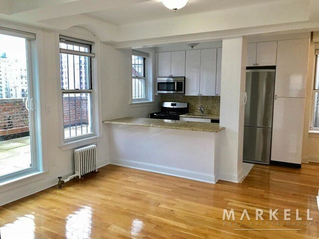 Building Photo - 340 W 87th St
