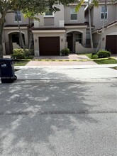 Building Photo - 944 SW 154th Path