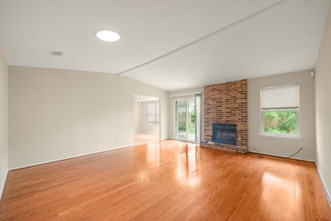 Foto del edificio - 11515 Powder Mill Trail