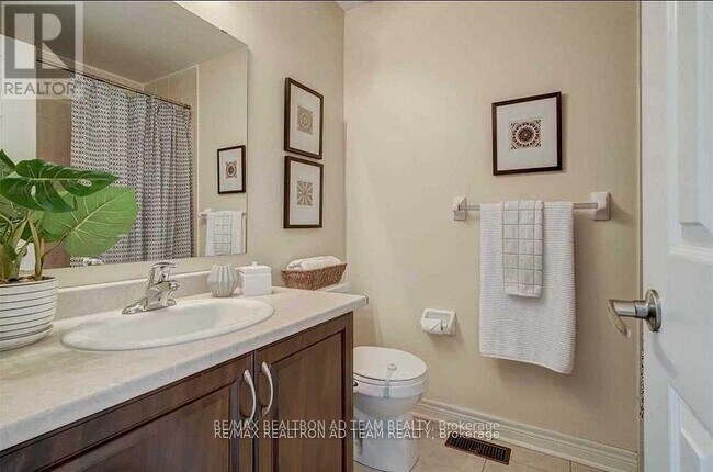 Building Photo - 23 Cooperage Ln