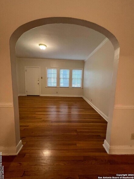 Foto del edificio - 308 E Rosewood Ave