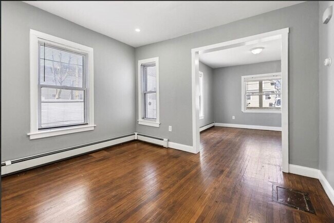 Building Photo - 126 Williams Ave