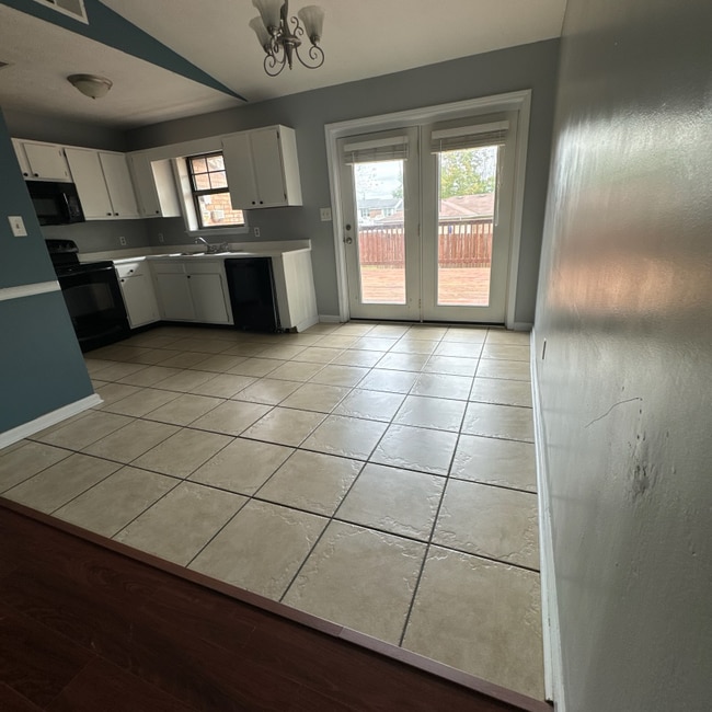 Building Photo - 118 Springside Ave