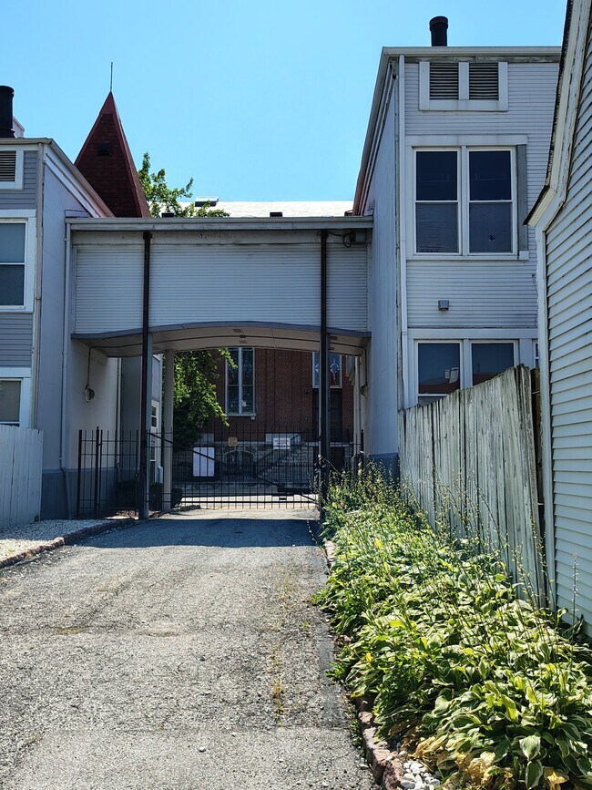 Foto del edificio - 1217 N 11th St