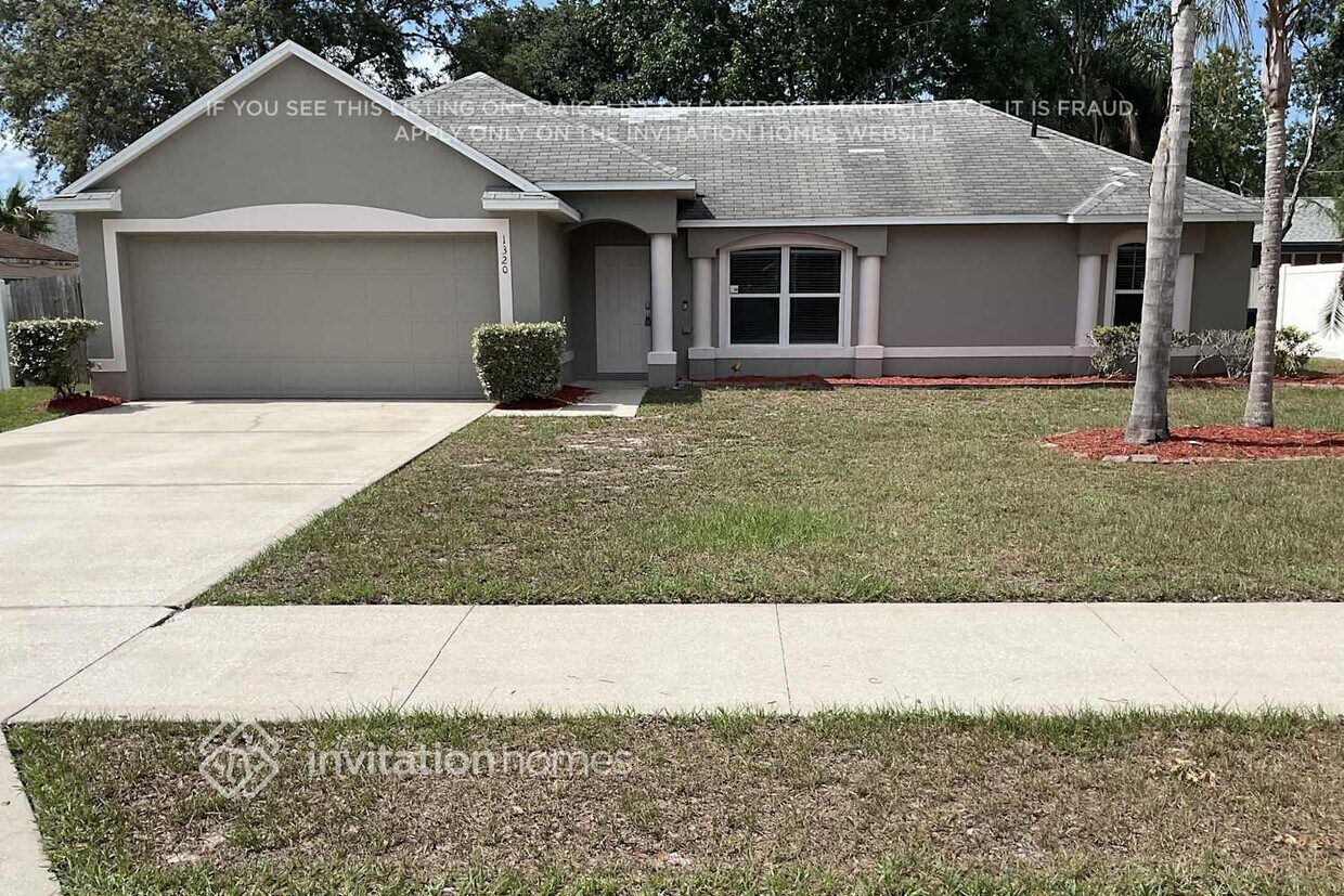Foto principal - 1320 Fallwood Dr
