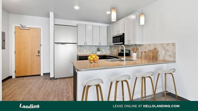 Building Photo - 2065 S Cherokee St